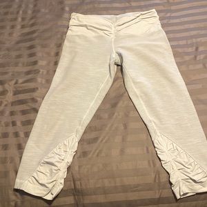 Lululemon capris 21” size 8